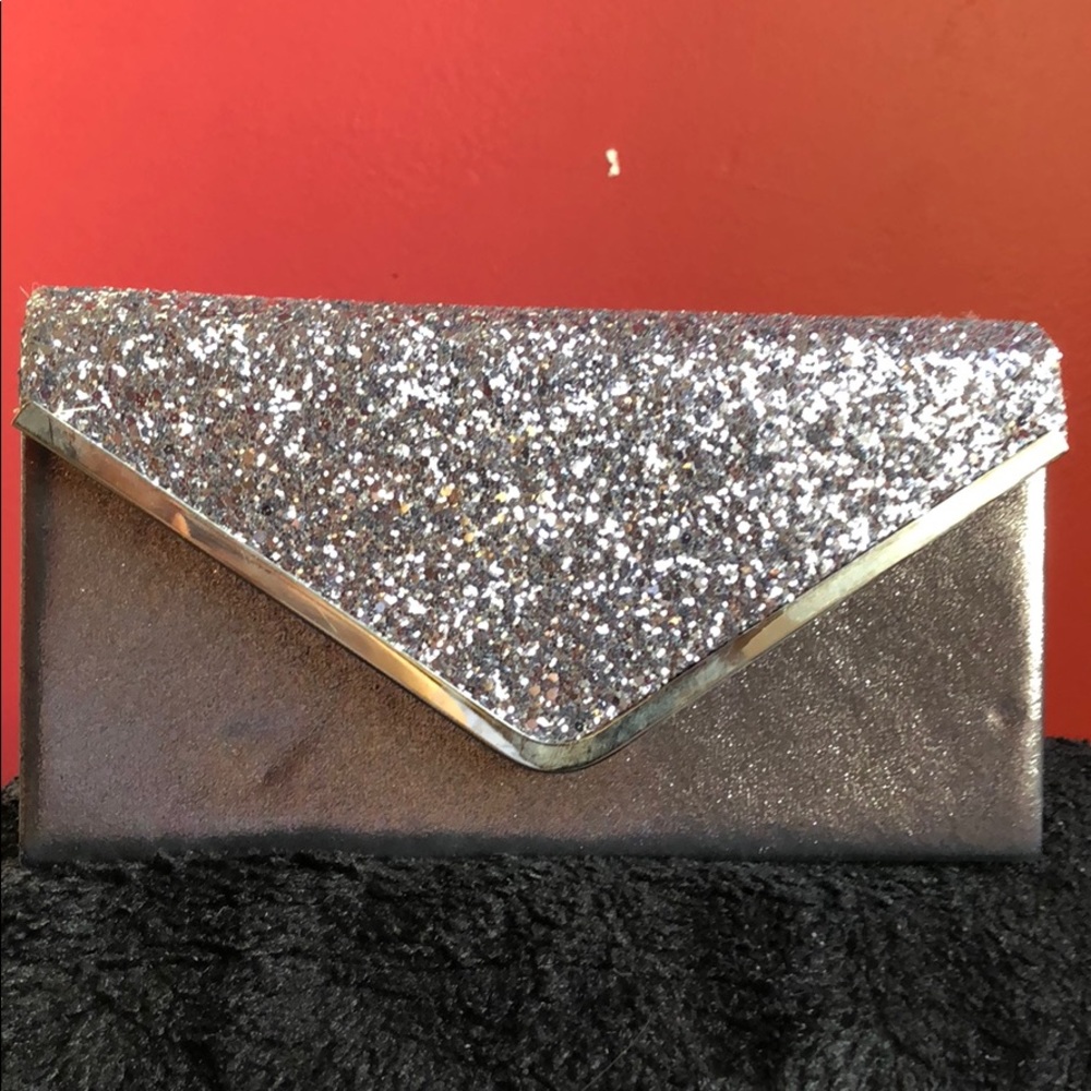 clutch bag